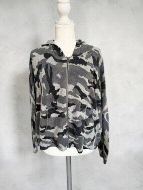 CHASER Camo Gray Knit Sweater Zip Size M NEW NWT